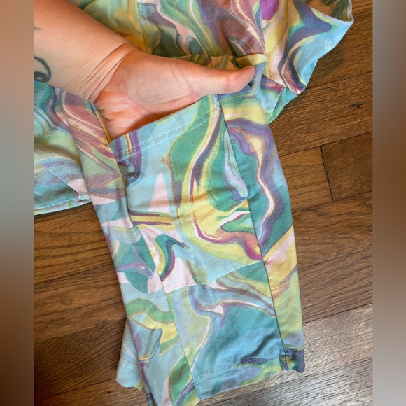 No Boundaries multicolor Biker Shorts •EUC Women’s M w/ Pocket - Picture 3 of 3